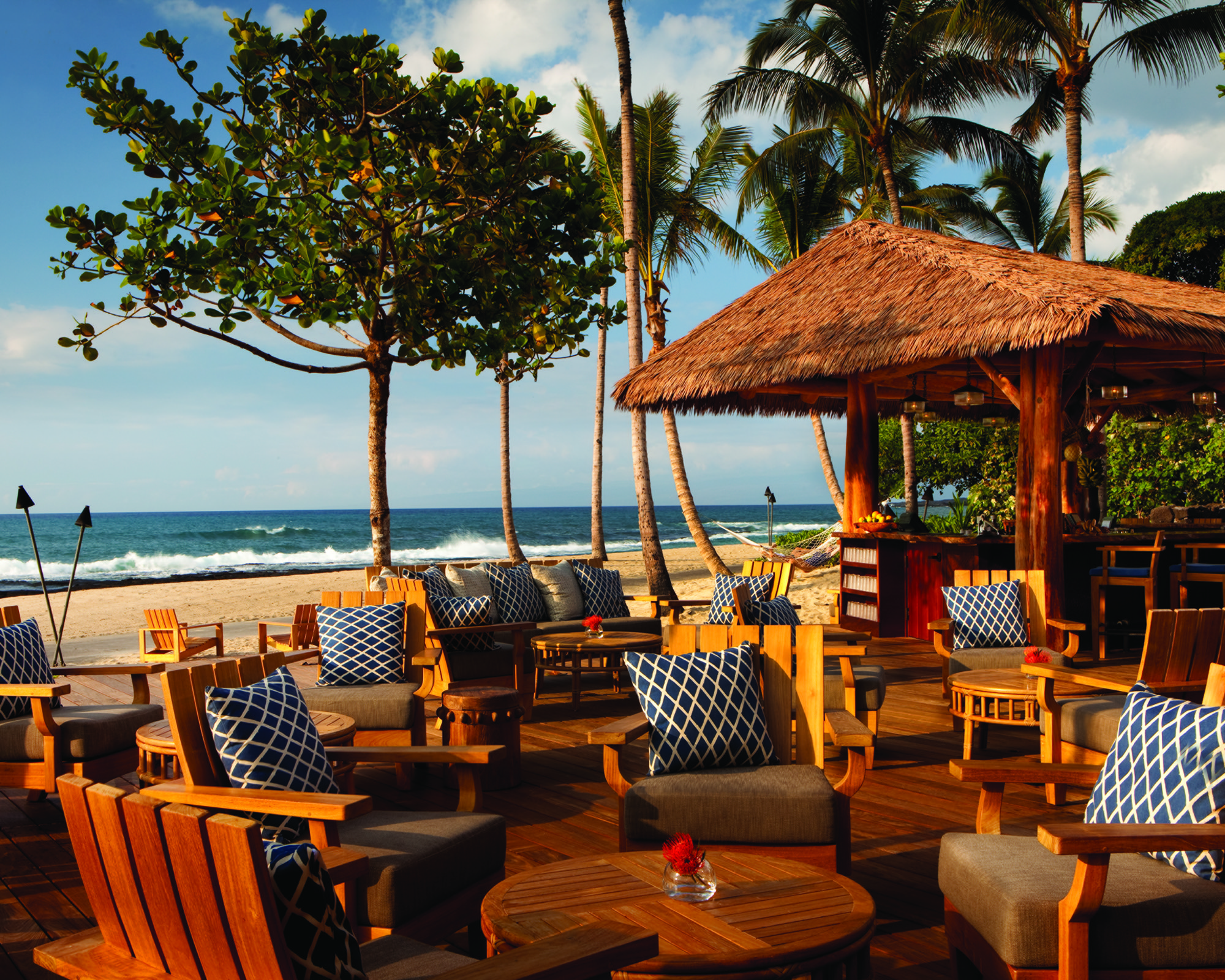 Four Seasons Hualalai, Kaʻūpūlehu-Kona, Hawaiʻi — interior photo 6 of 12