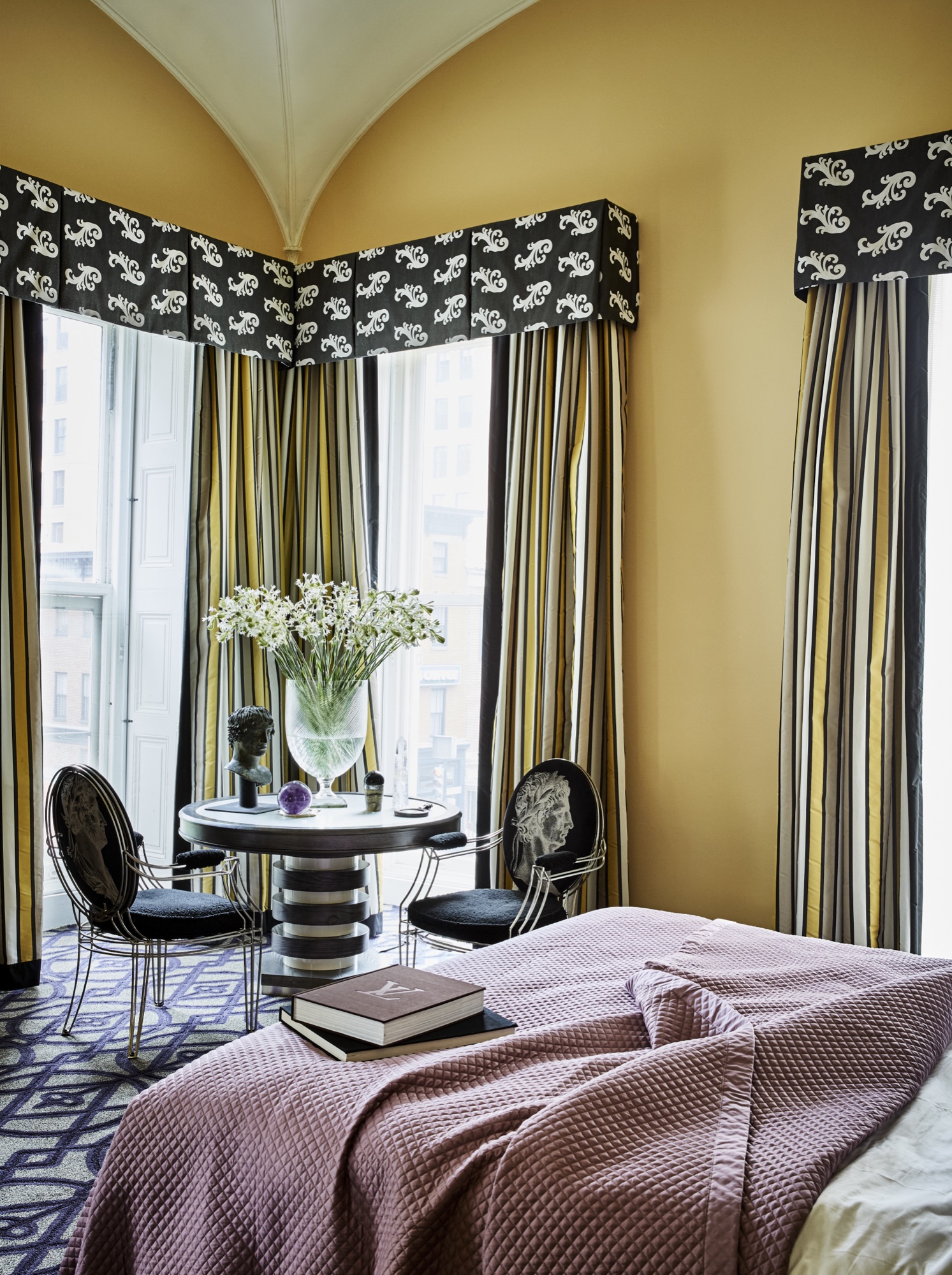 Monaco DC — interior photo 10 of 16