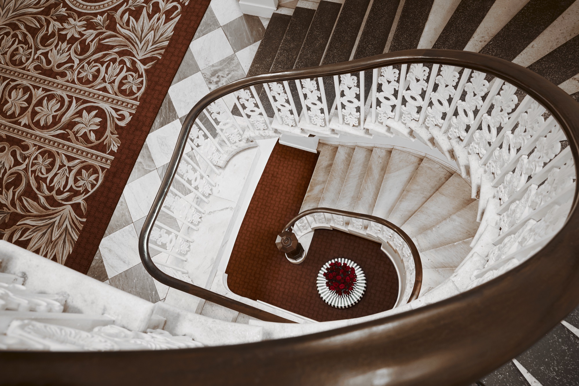 Monaco DC — interior photo 15 of 16